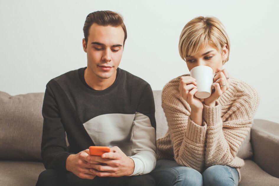 Как понять, что ваш мужчина врет